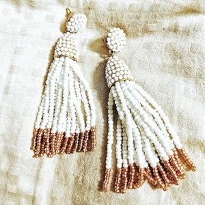 Buable Bar White/Rose Gold Tassel Statement